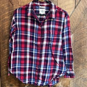 American Eagle oversized button down shirt red plaid size M